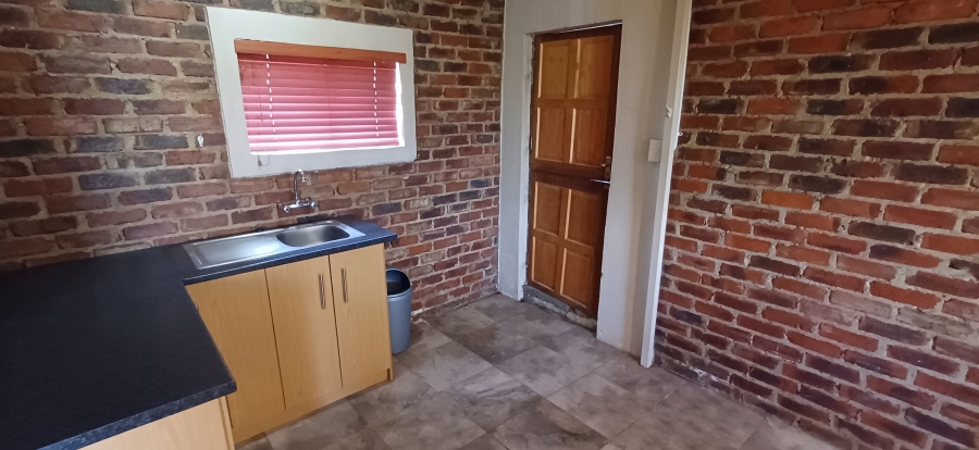 7 Bedroom Property for Sale in Harpington A H North West